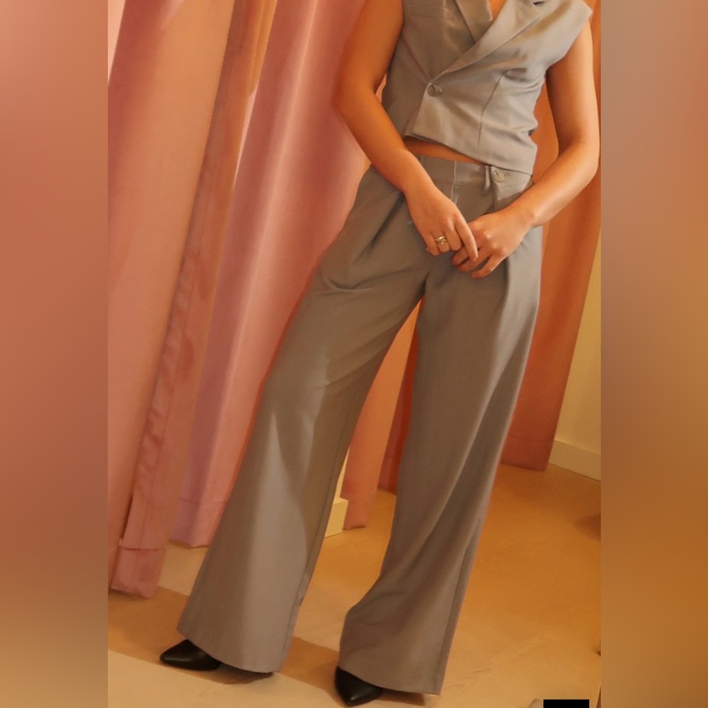 SOVERE UNFOLD TROUSER WIDE LEG PANT IN STONE GRAY SIZE XSMALL/6 NEW WITH TAG